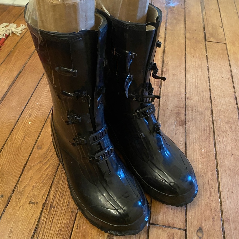 Vintage over the show galoshes snow boot